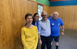 avec de gauche à droite  :
- Corine Lauvergeon, trésorière 
- Veronique Fontaine ,secrétaire
-Marc Fontaine , président
- Claude Lechat ,coach